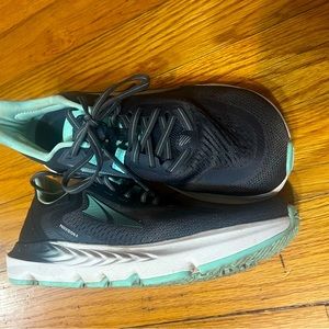 Altra Running Shoes-Provision 6